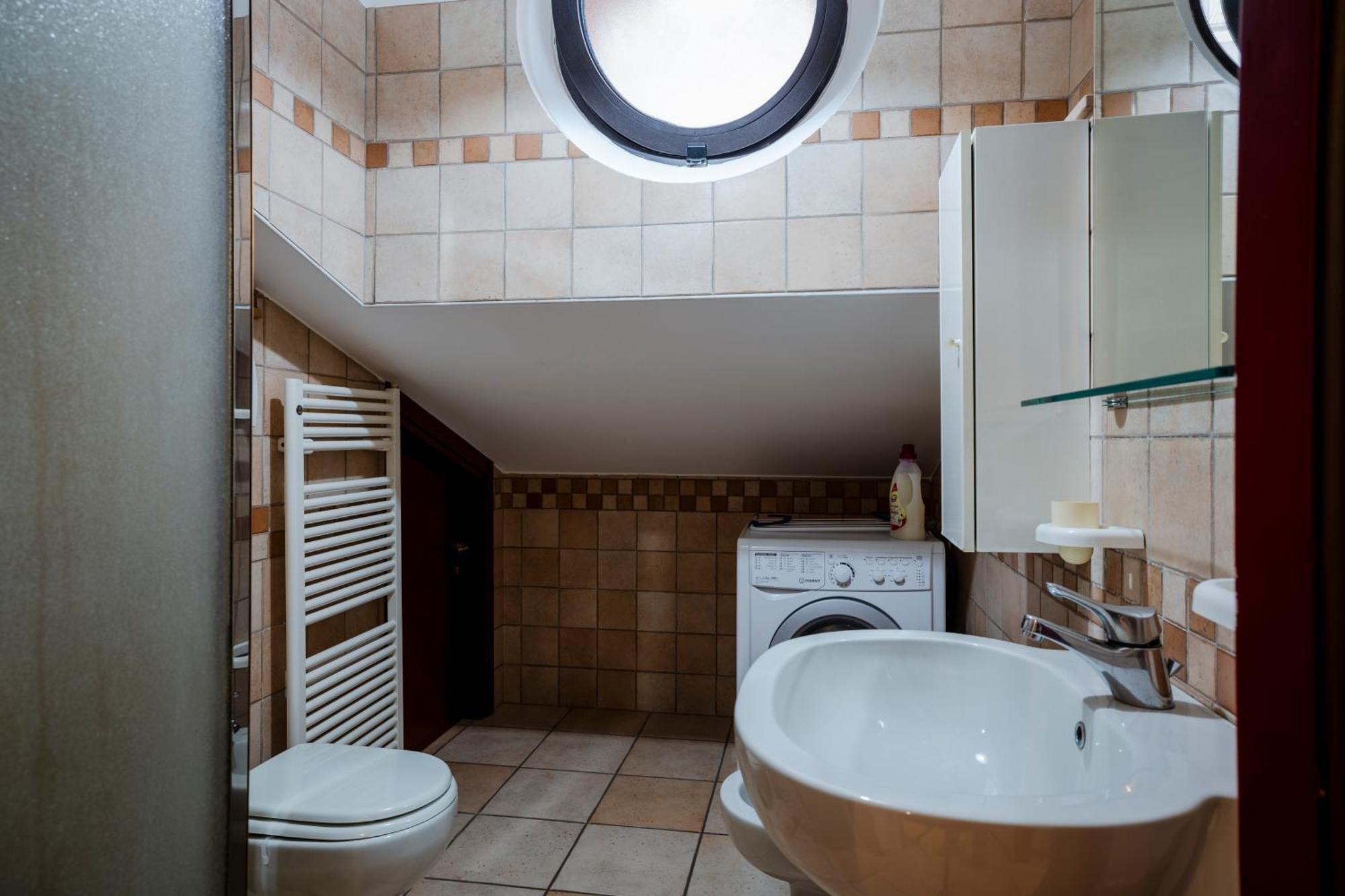 Above The Sky - Flying Apartment San Marino Buitenkant foto